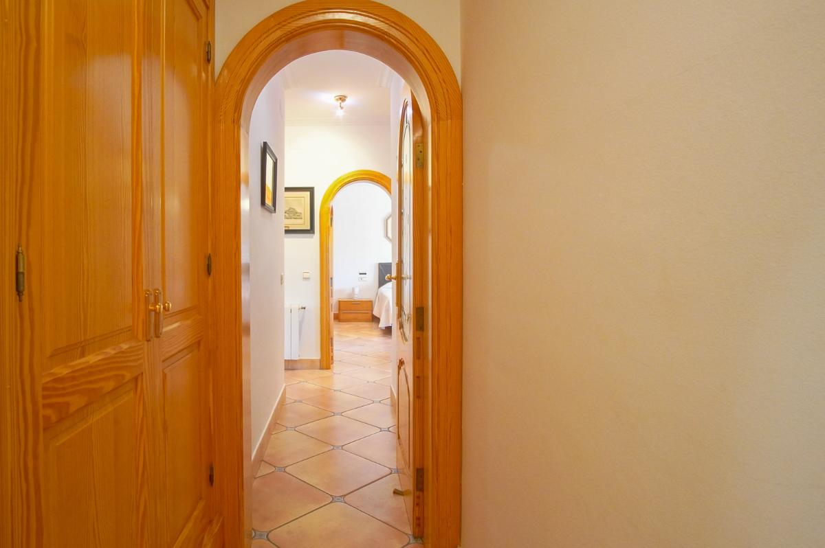 Villa i Benissa, Alicante, Spanien 8 sovrum, 696 kvm. Nr. 149023