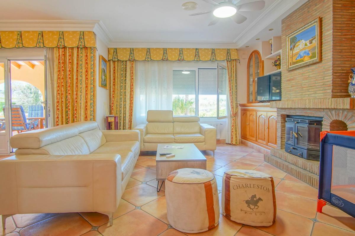 Villa i Benissa, Alicante, Spanien 8 sovrum, 696 kvm. Nr. 149023