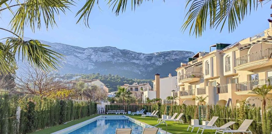 Apartment à Denia, Alicante, Espagne 2 chambres, 103 m2 No. 149025