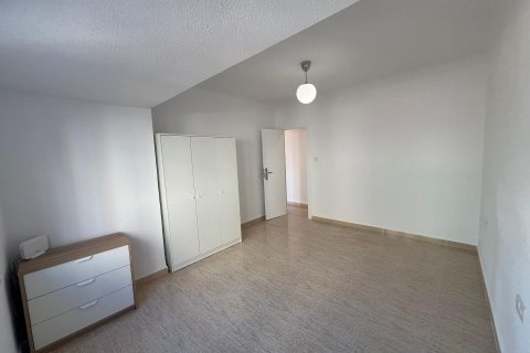 Apartment à louer à Alicante, Espagne, 4 chambres, 126 m2 No. 146357 - photo 18