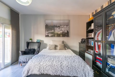 Продажа пентхауса в Мадрид, Испания 2 спальни, 86м2 №146352 - фото 13