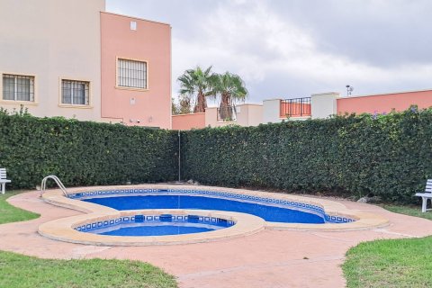 Talo myytävänä Torrevieja, Alicante, Espanja, 2 makuuhuonetta, 69 m2 No. 146354 - kuva 13