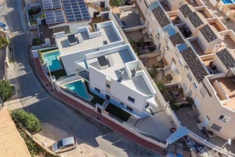 Villa zum Verkauf in Torrevieja, Alicante, Spanien 3 Schlafzimmer, 175 m2 Nr. 145590 - Foto 3