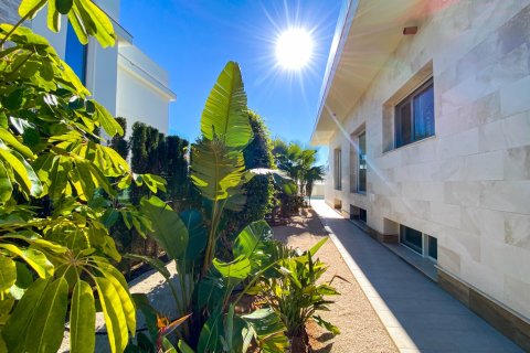 Продажа виллы в Ла Зения, Аликанте, Испания 4 спальни, 307м2 №145589 - фото 22