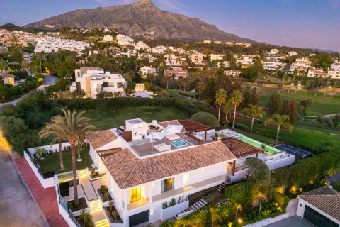 Villa zum Verkauf Marbella, Malaga, Spanien 6 Schlafzimmer, 854 m2 Nr. 134933 - Foto 7