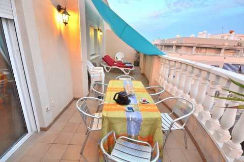 Apartamento en venta Torrevieja, Alicante, España 3 dormitorios, 74 m2 No. 138534 - foto 4