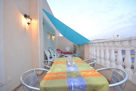 Apartamento en venta Torrevieja, Alicante, España 3 dormitorios, 74 m2 No. 138534 - foto 16