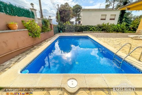 Huvila myytävänä Lloret de Mar, Girona, Espanja, 3 makuuhuonetta, 125 m2 No. 138535 - kuva 4