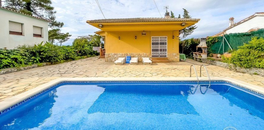Huvila Lloret de Mar, Girona, Espanja 3 makuuhuonetta, 125 m2 No. 138535