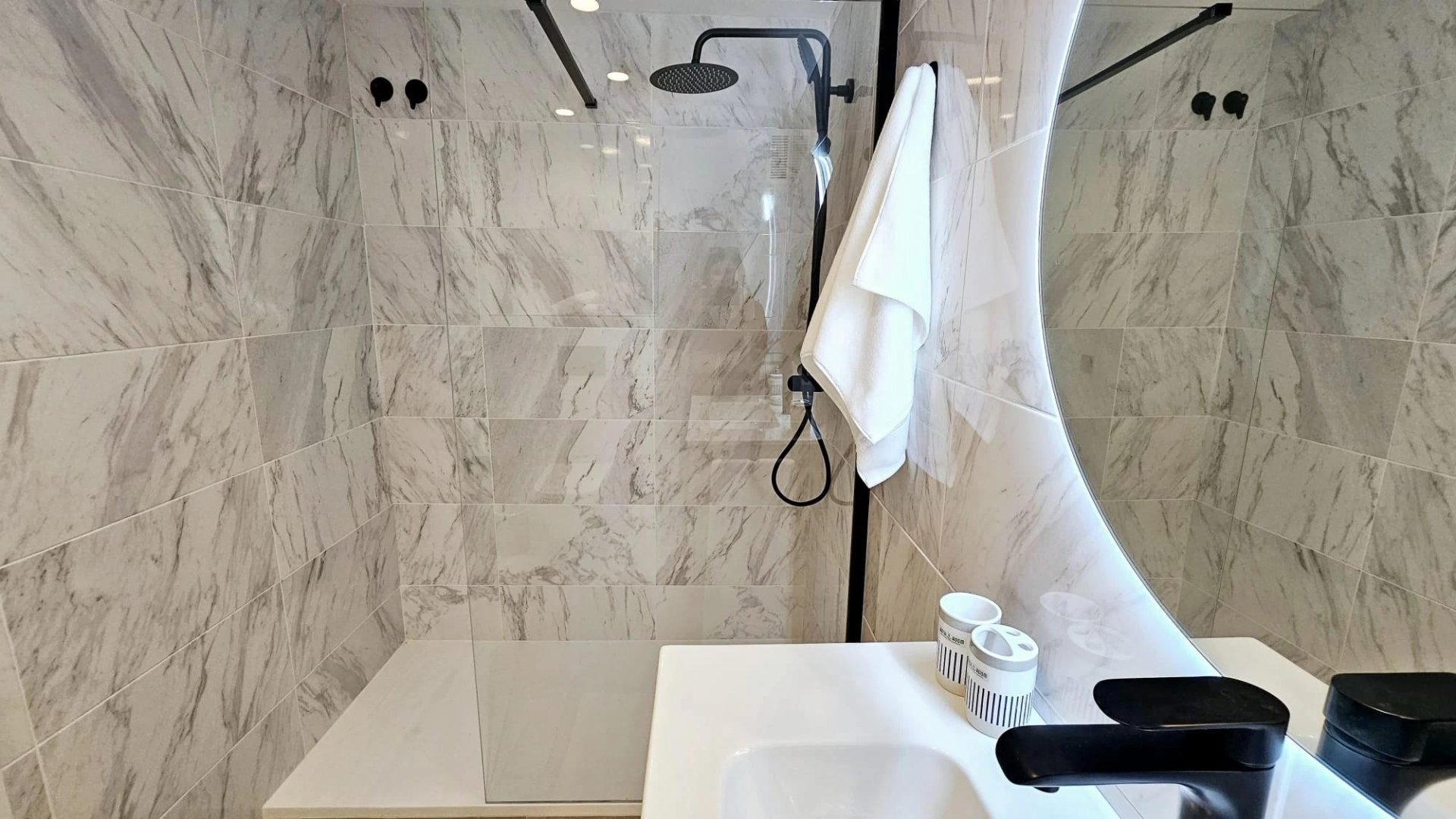 Huoneisto Calpe, Alicante, Espanja 2 makuuhuonetta, 103 m2 No. 181161