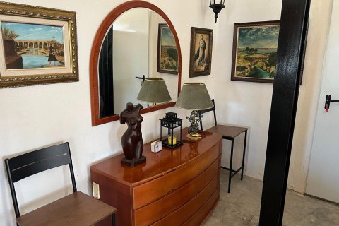 Finca till salu i Los Montesinos, Alicante, Spanien 1 sovrum, 100 kvm. Nr. 155059 - foto 9