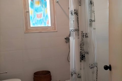 Radhus till salu i Torre de la Horadada, Alicante, Spanien 5 sovrum, 85 kvm. Nr. 155060 - foto 15