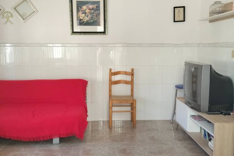 Radhus till salu i Torre de la Horadada, Alicante, Spanien 5 sovrum, 85 kvm. Nr. 155060 - foto 12