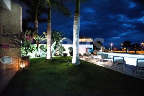 Villa in vendita a Adeje, Tenerife, Spagna 3 camere da letto, 280 mq. N° 167658 - foto 7