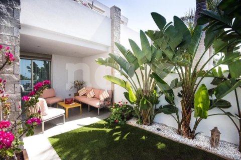 Villa in vendita a Adeje, Tenerife, Spagna 3 camere da letto, 280 mq. N° 167658 - foto 9