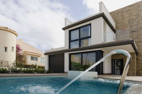 Villa till salu i Orihuela, Alicante, Spanien 6 sovrum, 239.5 kvm. Nr. 175296 - foto 4