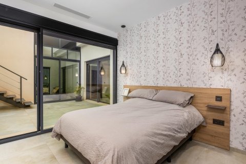 Villa for sale Ciudad Quesada, Alicante, Spain 5 bedrooms, 250 sq.m. No. 118856 - photo 2