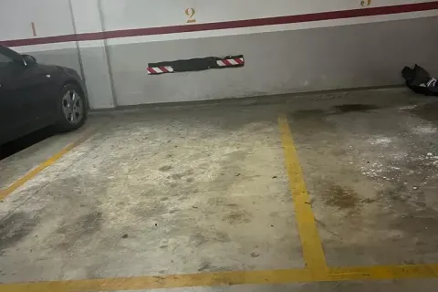 Parking for sale in Badalona, Barcelona, Spain 14 sq.m. No. 186674 - photo 2