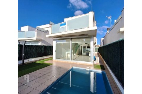 Huvila myytävänä San Pedro del Pinatar, Murcia, Espanja, 3 makuuhuonetta, 90 m2 No. 160698 - kuva 2