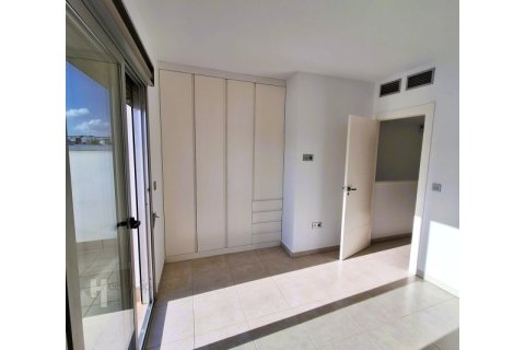 Huvila myytävänä San Pedro del Pinatar, Murcia, Espanja, 3 makuuhuonetta, 90 m2 No. 160698 - kuva 16