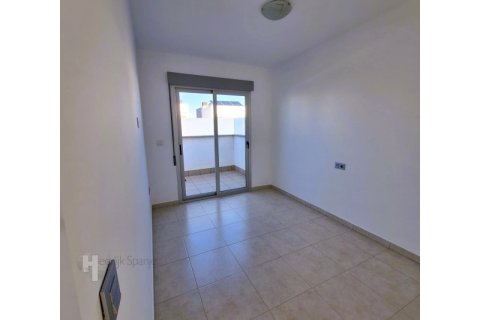 Huvila myytävänä San Pedro del Pinatar, Murcia, Espanja, 3 makuuhuonetta, 90 m2 No. 160698 - kuva 23