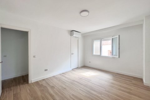 Apartment for rent Palma de Majorca, Mallorca, Spain 4 bedrooms, 176 sq.m. No. 139109 - photo 13