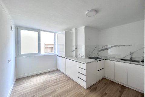 Apartment for rent Palma de Majorca, Mallorca, Spain 4 bedrooms, 176 sq.m. No. 139109 - photo 8