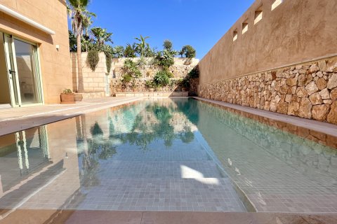 Radhus till salu Ses Salines, Mallorca, Spanien 3 sovrum, 402 kvm. Nr. 139110 - foto 1