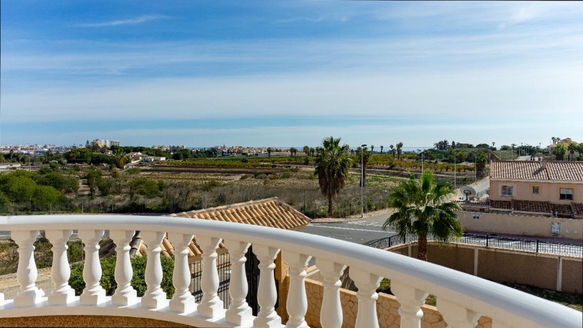 Villa en Los Altos, Alicante, España 2 dormitorios, 106 m2 No. 149012