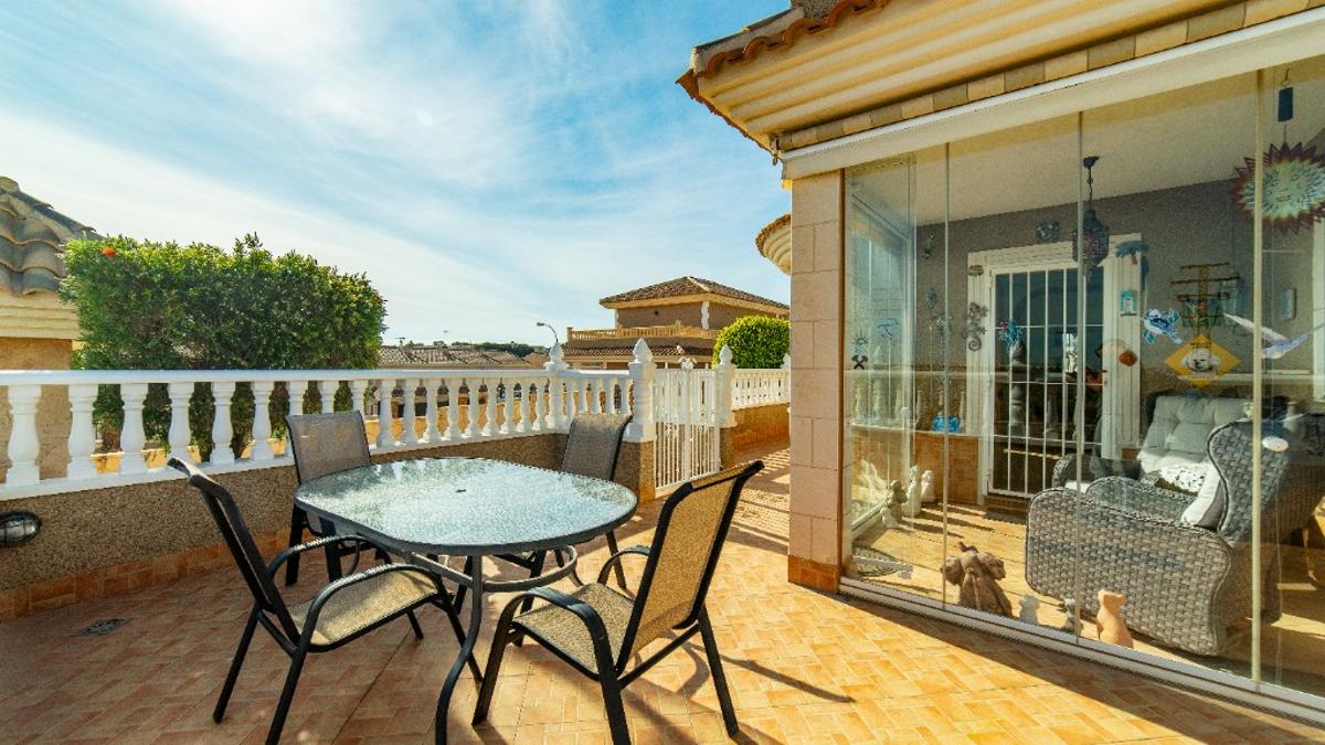 Villa en Los Altos, Alicante, España 2 dormitorios, 106 m2 No. 149012