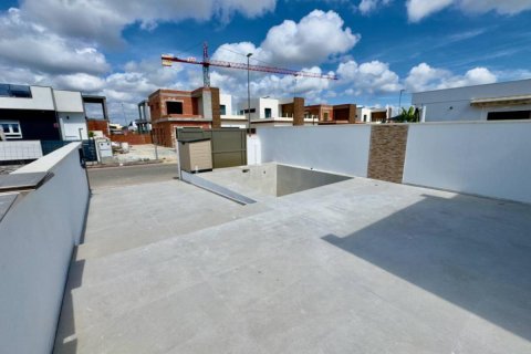 Willa w Daya Nueva, Alicante, Hiszpania 3 sypialnie, 95 mkw. nr 149010 – zdjęcie 15