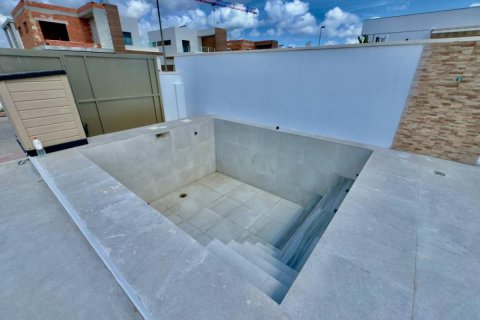 Willa w Daya Nueva, Alicante, Hiszpania 3 sypialnie, 95 mkw. nr 149010 – zdjęcie 2