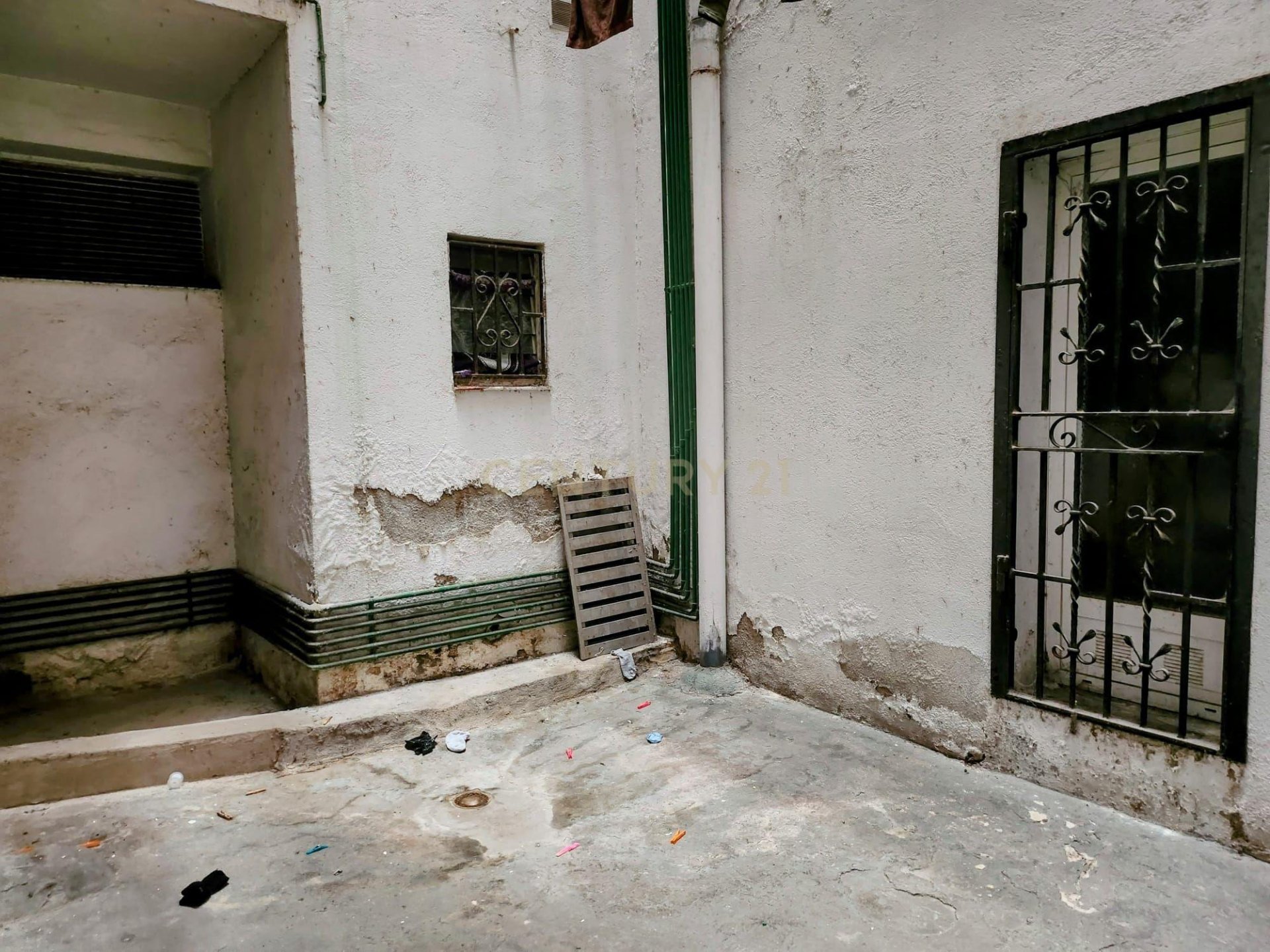 Proprietà commerciale a Sant Feliu de Llobregat, Barcelona, Spagna 160 mq. N° 186663