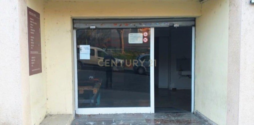 Commercial property in Sant Feliu de Llobregat, Barcelona, Spain 160 sq.m. No. 186663