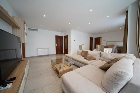 Продажа квартиры в Аликанте, Испания 3 спальни, 130м2 №179787 - фото 6
