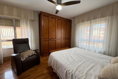 Продажа квартиры в Аликанте, Испания 3 спальни, 118м2 №179788 - фото 9