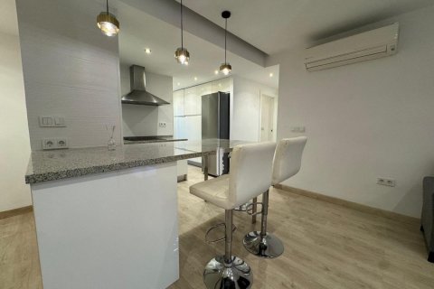 Apartamento en Alicante, España 2 dormitorios, 121 m2 No. 179786