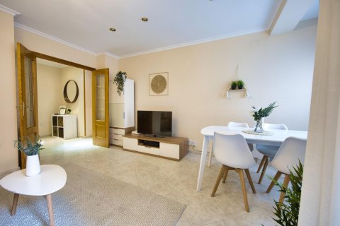 Продажа квартиры в Аликанте, Испания 3 спальни, 132м2 №179783 - фото 3