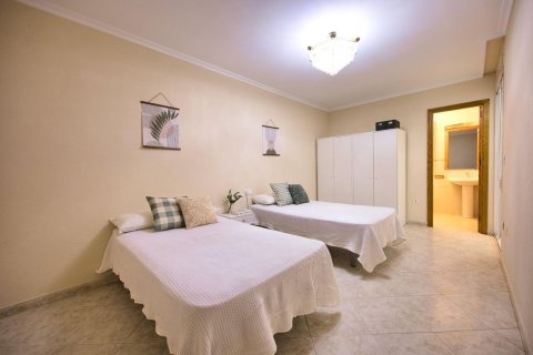 Продажа квартиры в Аликанте, Испания 3 спальни, 132м2 №179783 - фото 19