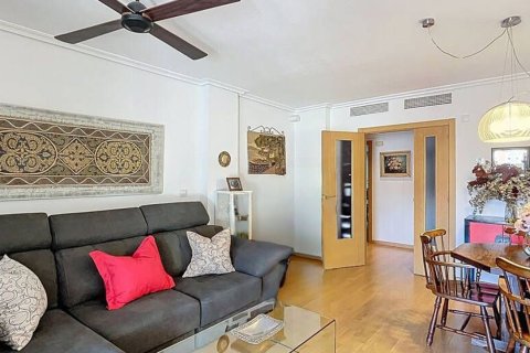 Продажа квартиры в Аликанте, Испания 2 спальни, 106м2 №179785 - фото 15