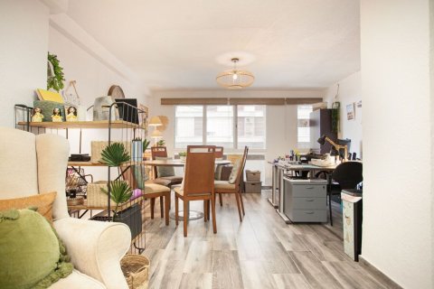 Продажа квартиры в Аликанте, Испания 3 спальни, 131м2 №179784 - фото 6