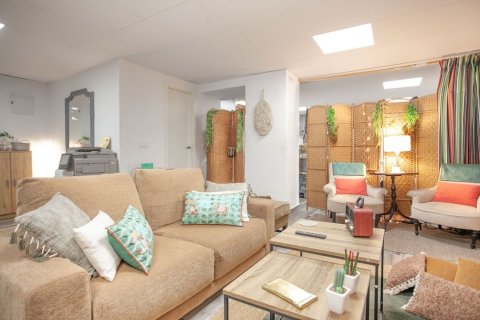 Продажа квартиры в Аликанте, Испания 3 спальни, 131м2 №179784 - фото 10
