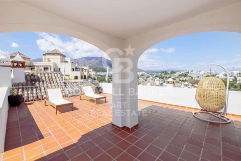 House for sale in Estepona, Malaga, Spain 3 bedrooms, 262 sq.m. No. 158479 - photo 6