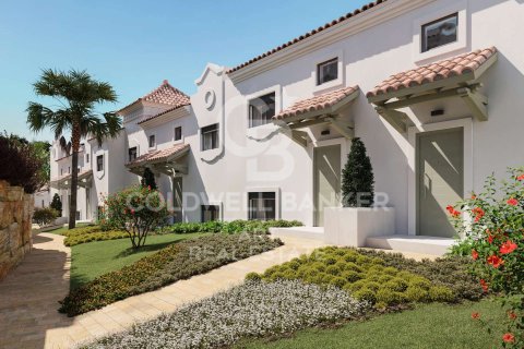 Hus till salu i Estepona, Malaga, Spanien 3 sovrum, 262 kvm. Nr. 158479 - foto 2