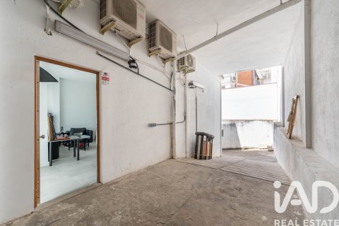 Commercial property for sale in Madrid, Spain 2 bedrooms, 357 sq.m. No. 187726 - photo 5