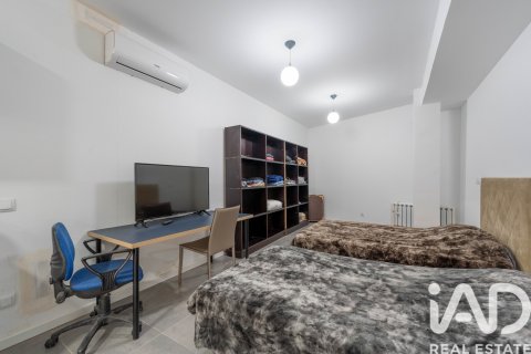 Commercial property for sale in Madrid, Spain 2 bedrooms, 357 sq.m. No. 187726 - photo 17