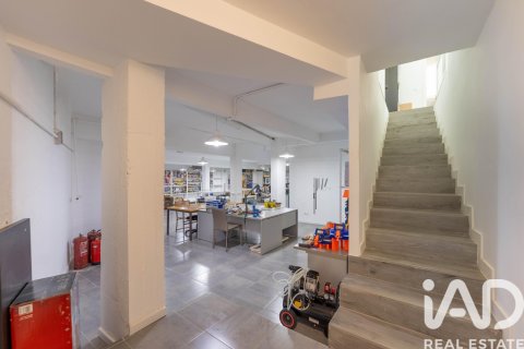 Commercial property for sale in Madrid, Spain 2 bedrooms, 357 sq.m. No. 187726 - photo 9