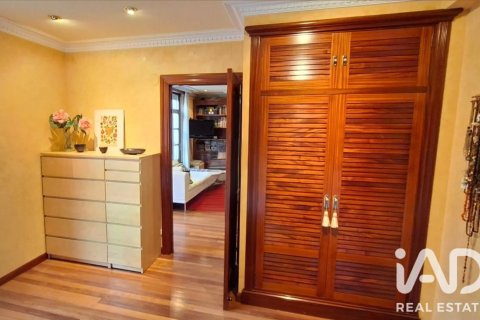 Продажа квартиры в Витория-Гастейс, Алава, Испания 3 спальни, 160м2 №187722 - фото 9
