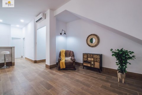 Komerciāls īpašums pārdošanā Alicante, Spānijā 320 m2 Nr. 116851 - attēls 2