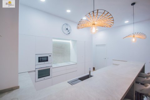Komerciāls īpašums pārdošanā Alicante, Spānijā 320 m2 Nr. 116851 - attēls 27